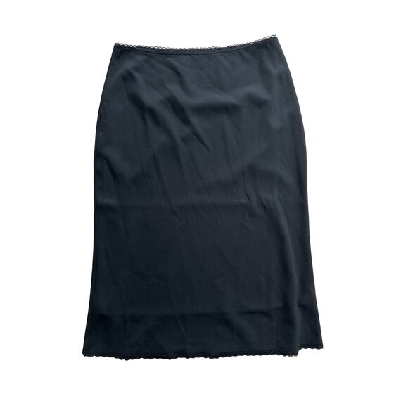 Chloe K - Slip Style Stretch Skirt in Black - Picture 3 of 3